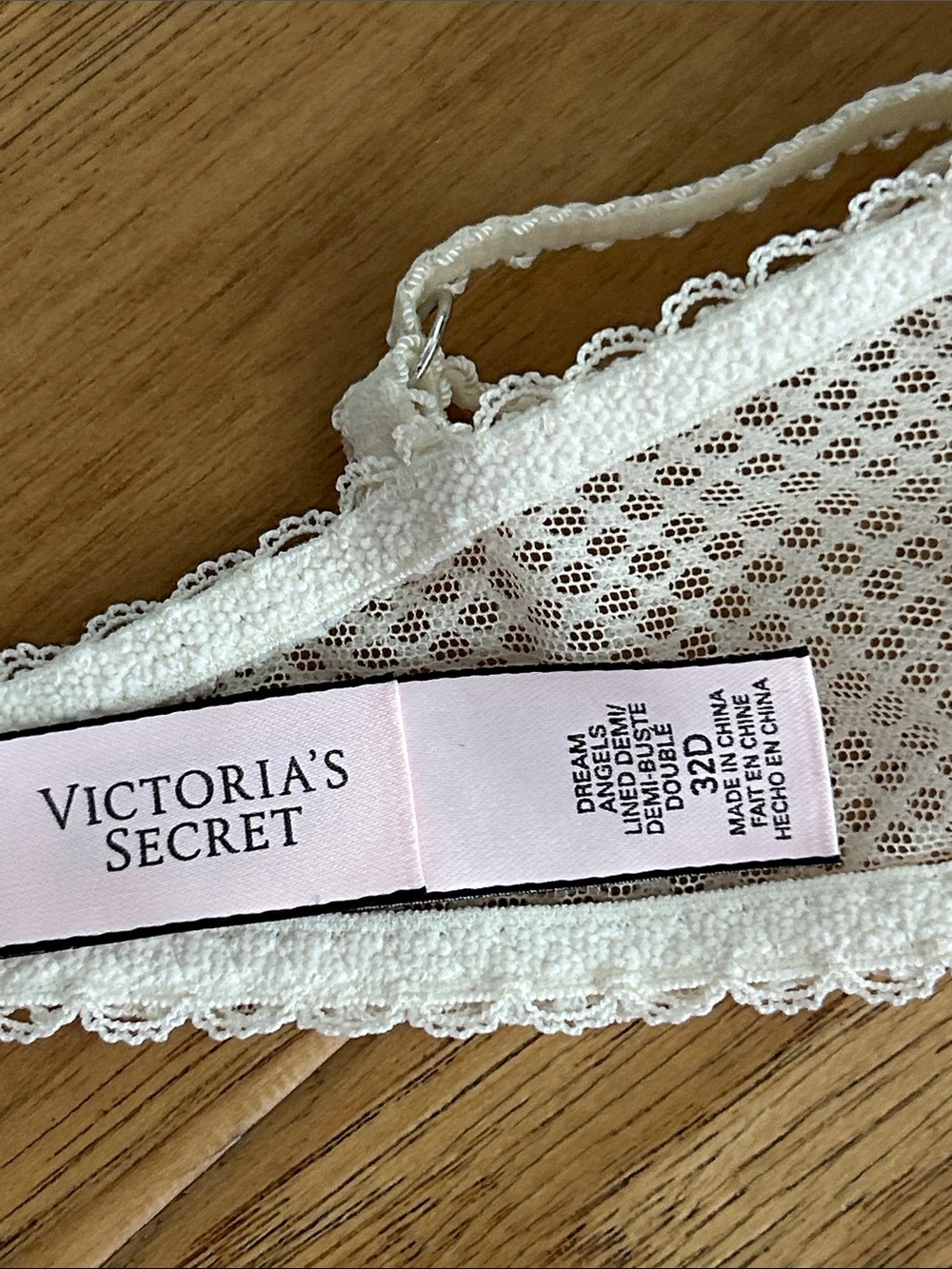 Victoria’s Secret Dream Angels Bra - Picture 7 of 8